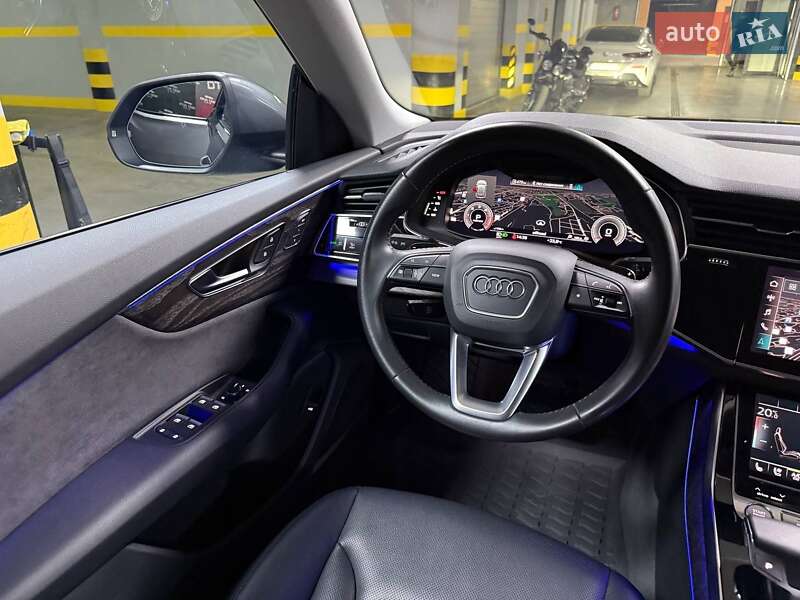 Позашляховик / Кросовер Audi Q8 2019 в Києві
