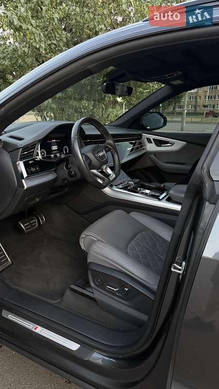 Внедорожник / Кроссовер Audi Q8 2018 в Киеве
