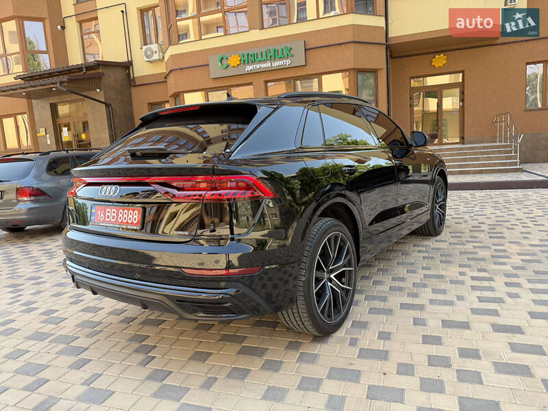 Внедорожник / Кроссовер Audi Q8 2019 в Измаиле