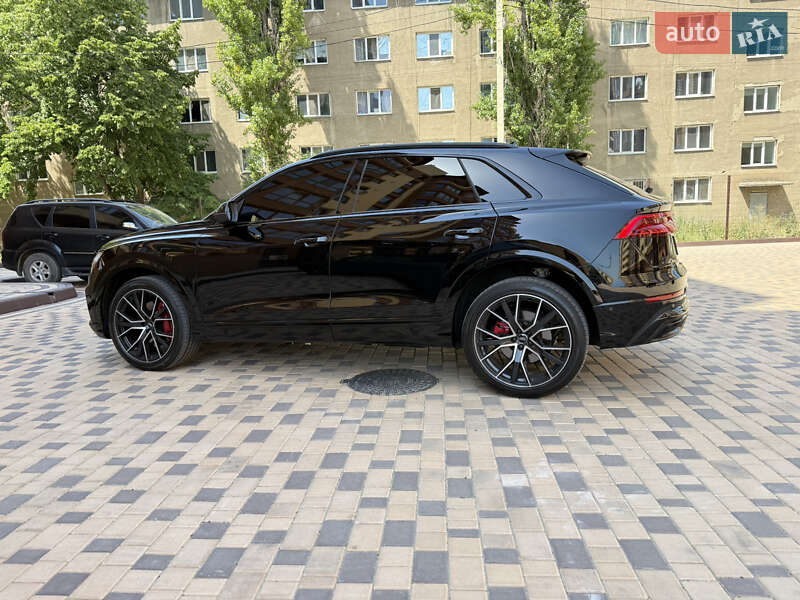 Внедорожник / Кроссовер Audi Q8 2019 в Измаиле
