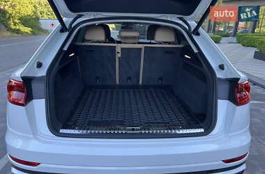 Внедорожник / Кроссовер Audi Q8 2019 в Ужгороде