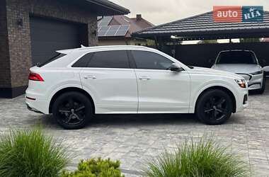 Внедорожник / Кроссовер Audi Q8 2018 в 