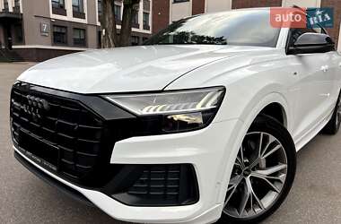 Внедорожник / Кроссовер Audi Q8 2021 в Киеве
