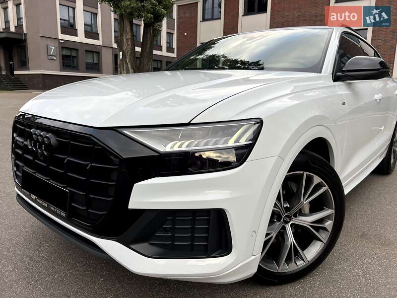 Audi Q8 2021