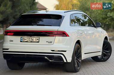 Внедорожник / Кроссовер Audi Q8 2018 в 