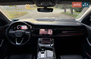 Внедорожник / Кроссовер Audi Q8 2018 в 