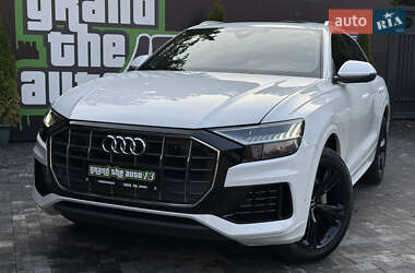 Внедорожник / Кроссовер Audi Q8 2023 в 