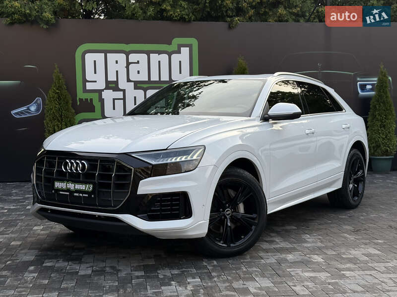 Внедорожник / Кроссовер Audi Q8 2023 в Киеве