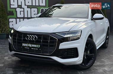 Внедорожник / Кроссовер Audi Q8 2023 в 