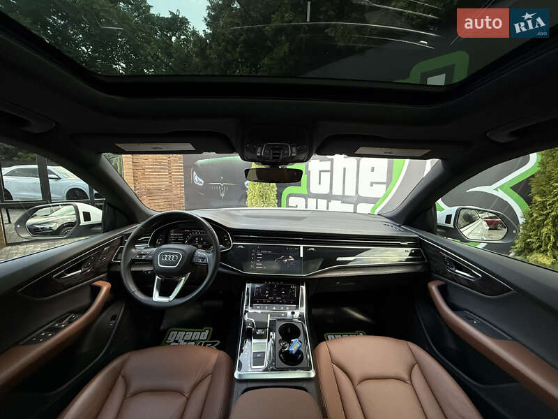 Внедорожник / Кроссовер Audi Q8 2023 в Киеве
