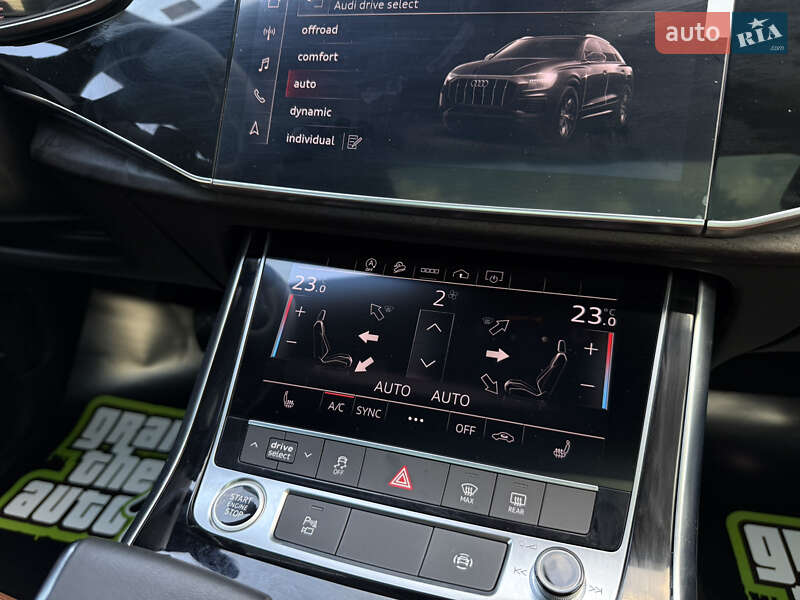 Внедорожник / Кроссовер Audi Q8 2023 в Киеве