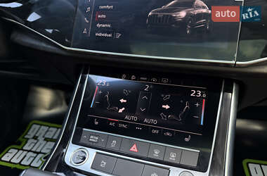 Внедорожник / Кроссовер Audi Q8 2023 в 