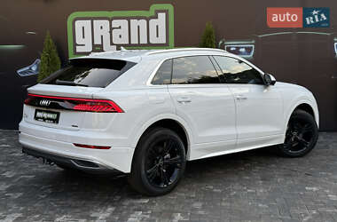 Внедорожник / Кроссовер Audi Q8 2023 в 