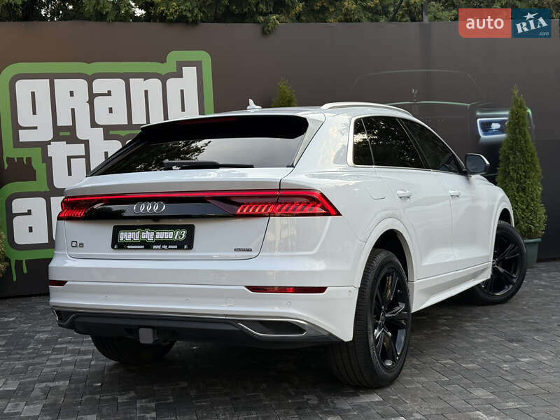 Внедорожник / Кроссовер Audi Q8 2023 в Киеве