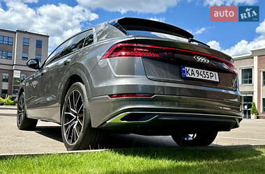 Внедорожник / Кроссовер Audi Q8 2019 в 
