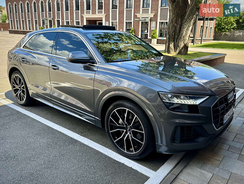 Позашляховик / Кросовер Audi Q8 2019 в Києві