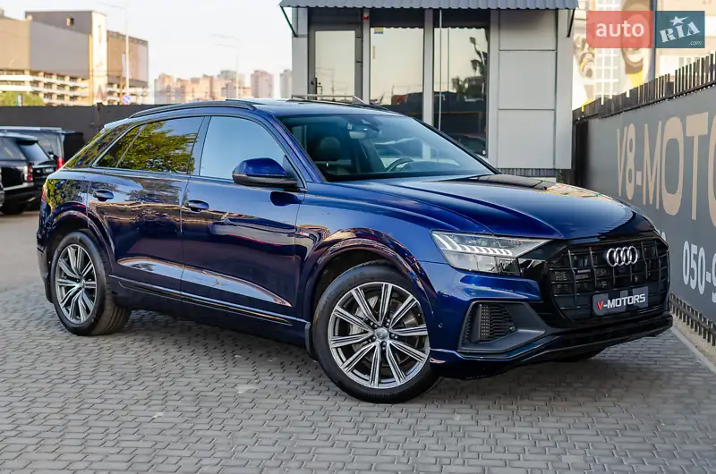Audi Q8