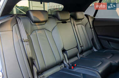 Внедорожник / Кроссовер Audi Q8 2019 в 