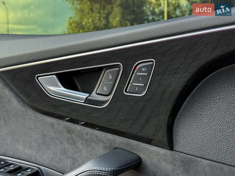 Внедорожник / Кроссовер Audi Q8 2020 в Луцке фото 38 Внедорожник / Кроссовер Audi Q8 2020 в Луцке