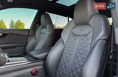 Внедорожник / Кроссовер Audi Q8 2020 в 