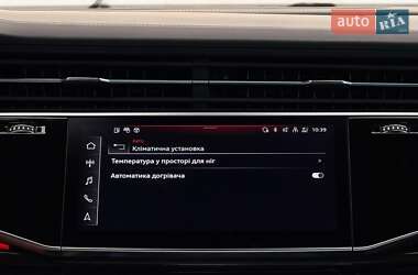 Внедорожник / Кроссовер Audi Q8 2020 в 
