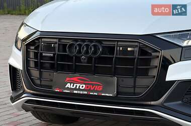 Внедорожник / Кроссовер Audi Q8 2020 в 