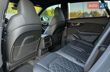 Внедорожник / Кроссовер Audi Q8 2020 в 