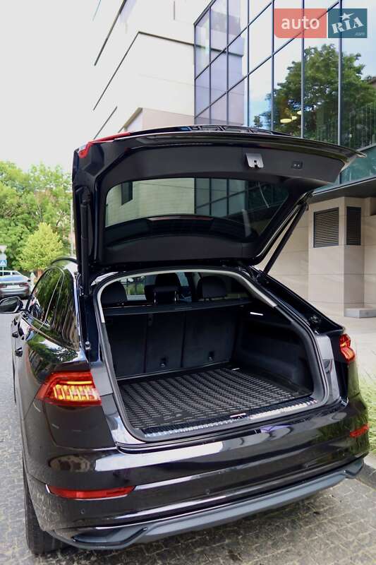 Внедорожник / Кроссовер Audi Q8 2022 в Львове фото 19 Внедорожник / Кроссовер Audi Q8 2022 в Львове