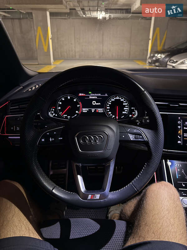 Внедорожник / Кроссовер Audi Q8 2019 в Киеве