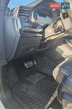 Внедорожник / Кроссовер Audi Q8 2019 в 