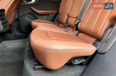 Внедорожник / Кроссовер Audi Q8 2022 в 