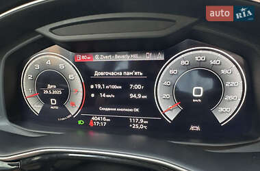 Внедорожник / Кроссовер Audi Q8 2022 в 