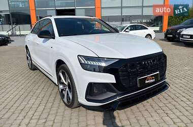 Позашляховик / Кросовер Audi Q8 2021 в Львові