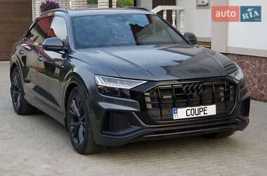 Внедорожник / Кроссовер Audi Q8 2023 в 