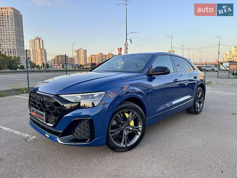 Внедорожник / Кроссовер Audi Q8 2024 в 