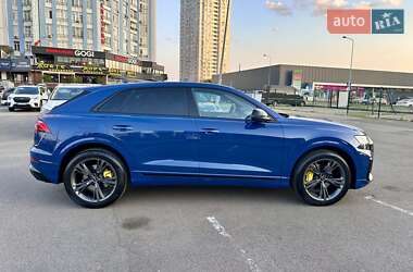 Внедорожник / Кроссовер Audi Q8 2024 в 