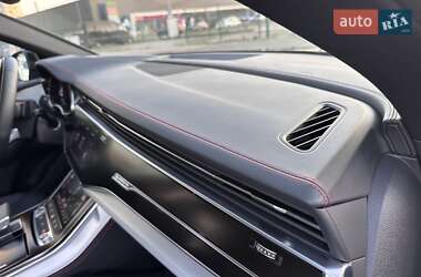 Внедорожник / Кроссовер Audi Q8 2024 в 
