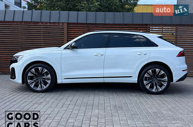 Внедорожник / Кроссовер Audi Q8 2024 в 