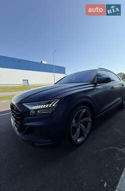 Внедорожник / Кроссовер Audi Q8 2018 в 