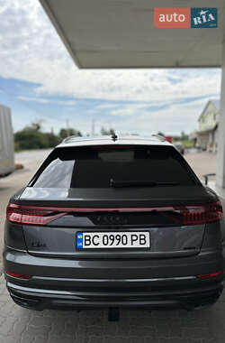 Внедорожник / Кроссовер Audi Q8 2019 в 