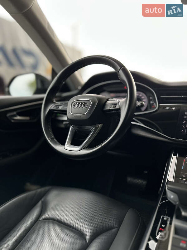 Внедорожник / Кроссовер Audi Q8 2019 в Львове фото 18 Внедорожник / Кроссовер Audi Q8 2019 в Львове