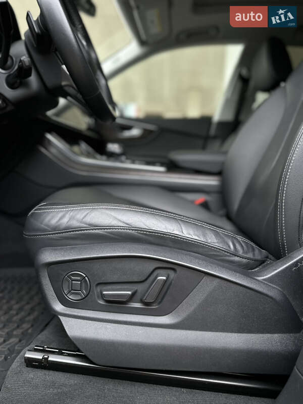 Внедорожник / Кроссовер Audi Q8 2019 в Львове фото 28 Внедорожник / Кроссовер Audi Q8 2019 в Львове