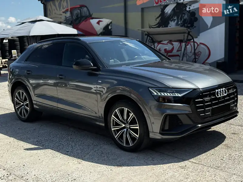 Audi Q8 2020