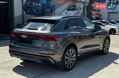 Внедорожник / Кроссовер Audi Q8 2020 в 