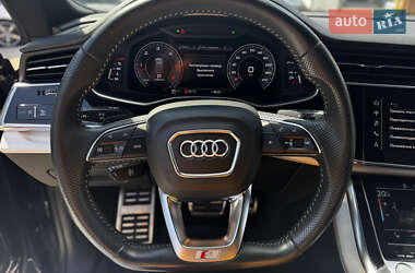 Внедорожник / Кроссовер Audi Q8 2020 в 