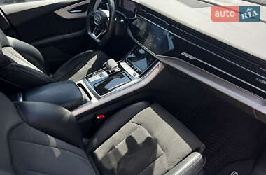 Внедорожник / Кроссовер Audi Q8 2020 в 