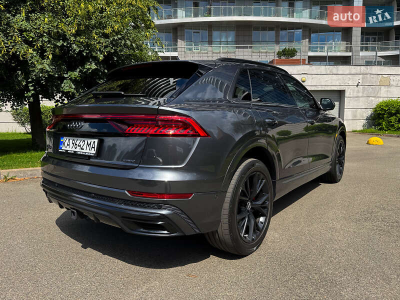 Внедорожник / Кроссовер Audi Q8 2021 в Киеве