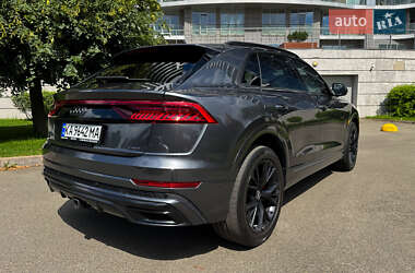 Внедорожник / Кроссовер Audi Q8 2021 в 