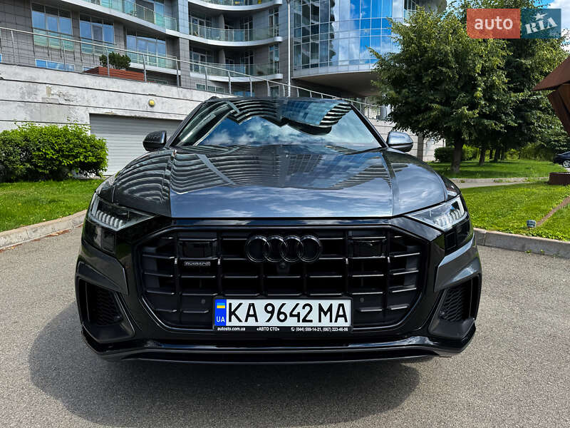 Внедорожник / Кроссовер Audi Q8 2021 в Киеве