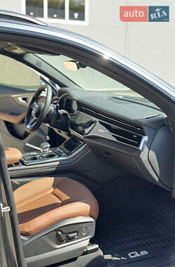 Внедорожник / Кроссовер Audi Q8 2023 в 